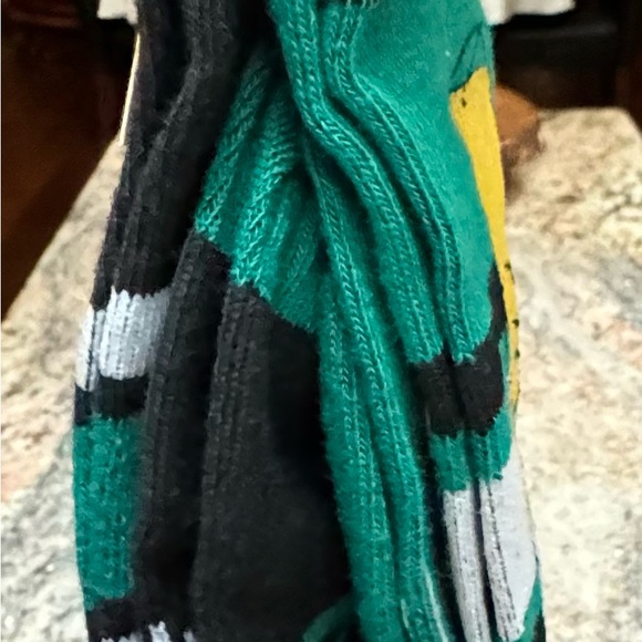 NWT. 2 pack Simpson’s socks - Picture 6 of 10